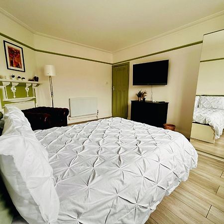 Rest Boutique Golders Green Лондон Екстер'єр фото