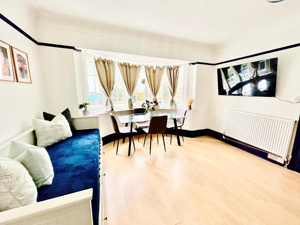 Rest Boutique Golders Green Лондон Екстер'єр фото