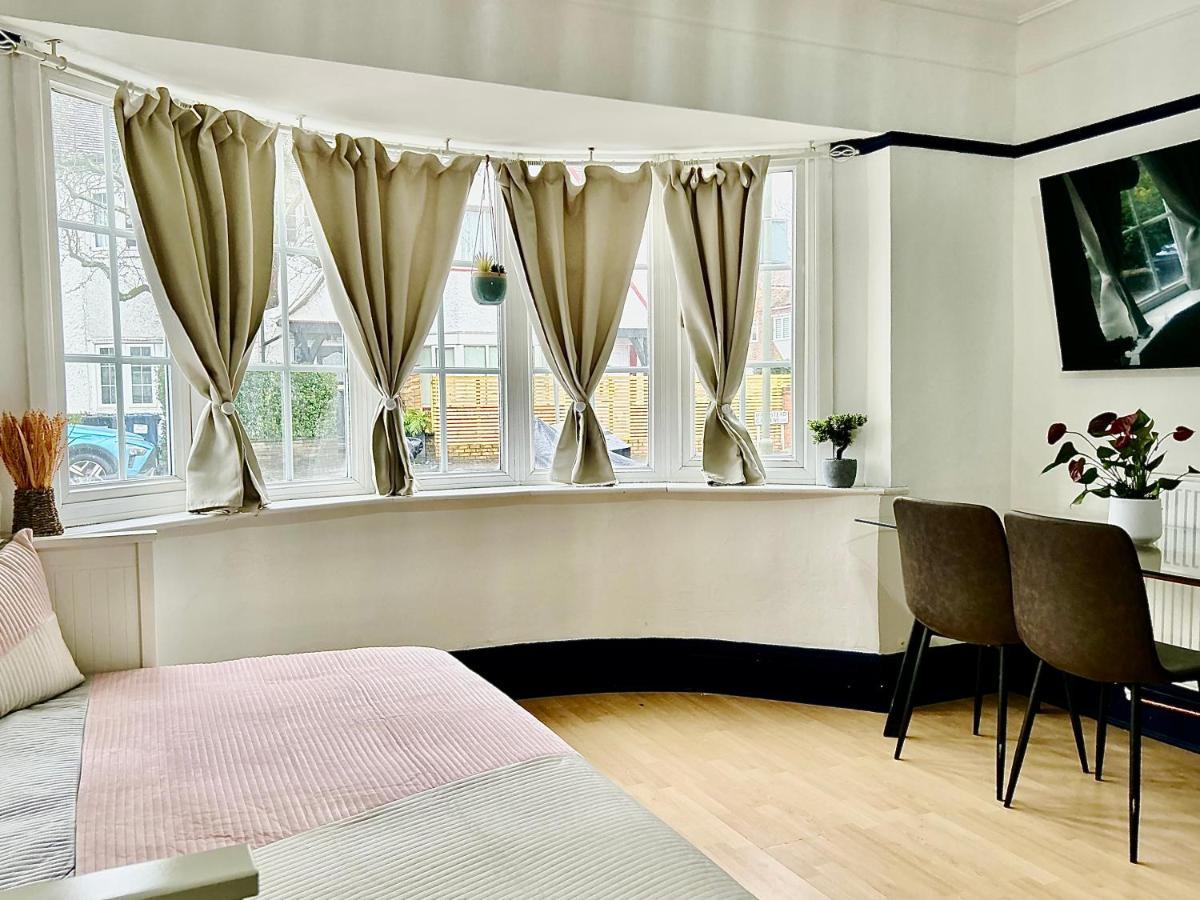 Rest Boutique Golders Green Лондон Екстер'єр фото