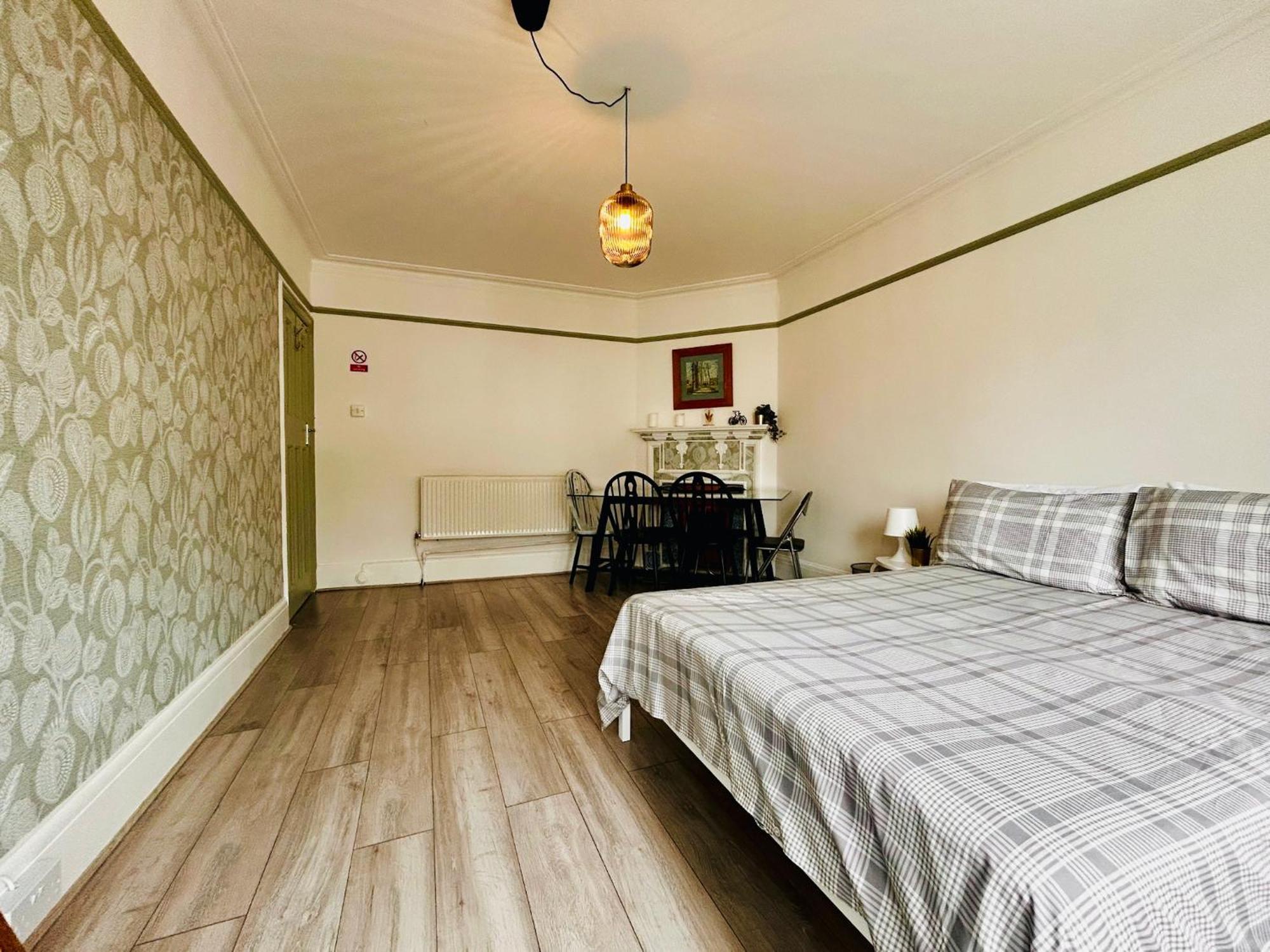 Rest Boutique Golders Green Лондон Екстер'єр фото