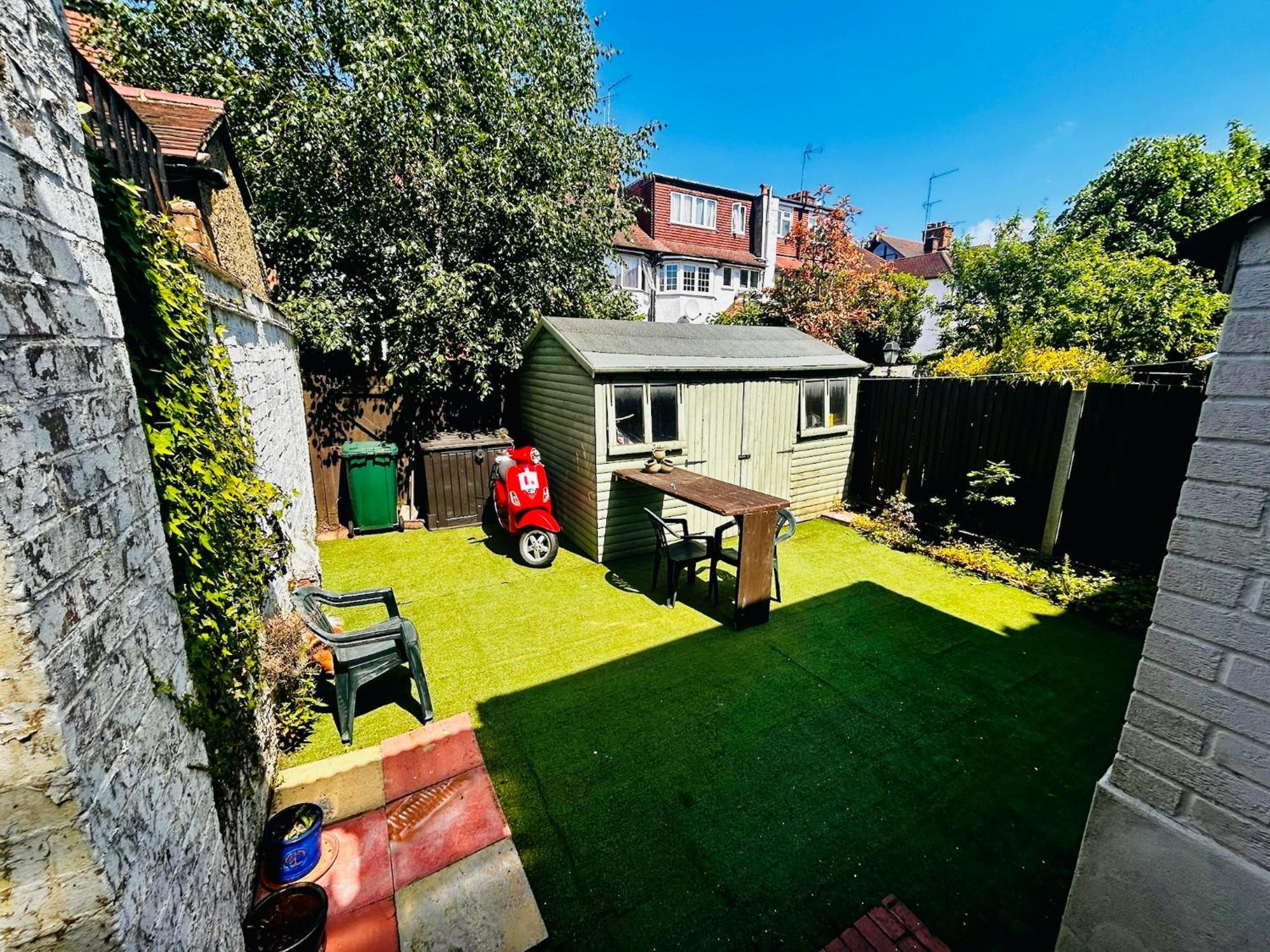 Rest Boutique Golders Green Лондон Екстер'єр фото